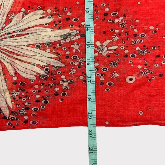 Printed light scarf - Picture 2 of 3